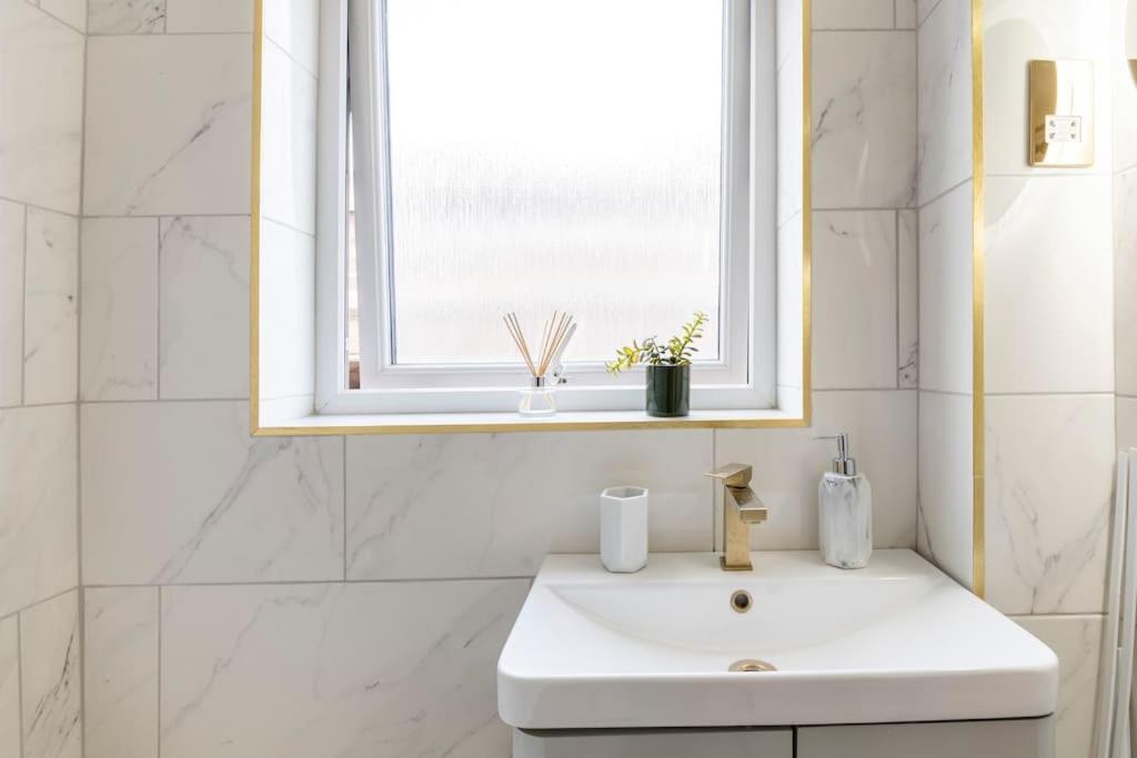 Riverside Serviced Apartments 런던 외부 사진
